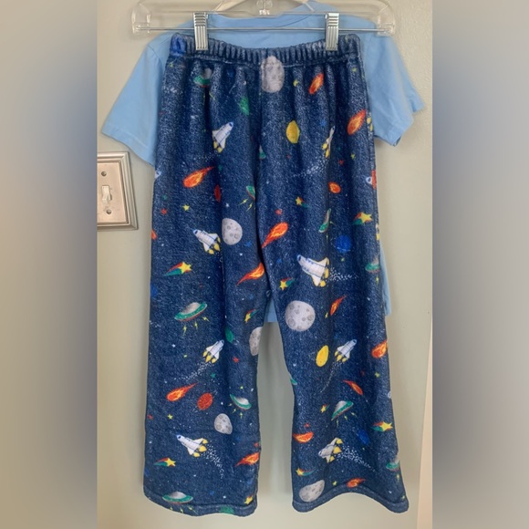 Iscream Boy’s 6 8 blue space plush fleece pj pants Superman T-shirt pajamas Set - Picture 4 of 6